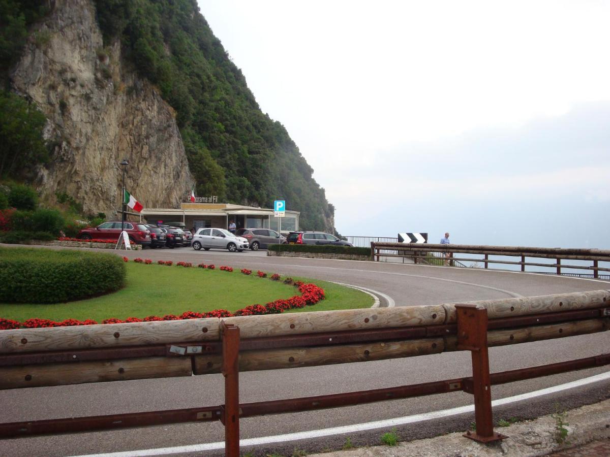 Gardameer-Tignale-Hasewinkel Extérieur photo